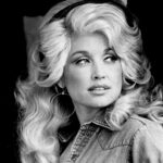 Dolly Parton nel 1977, fonte: Wikipedia